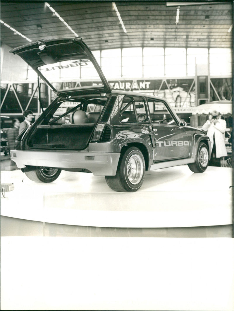 Opel. - Vintage Photograph