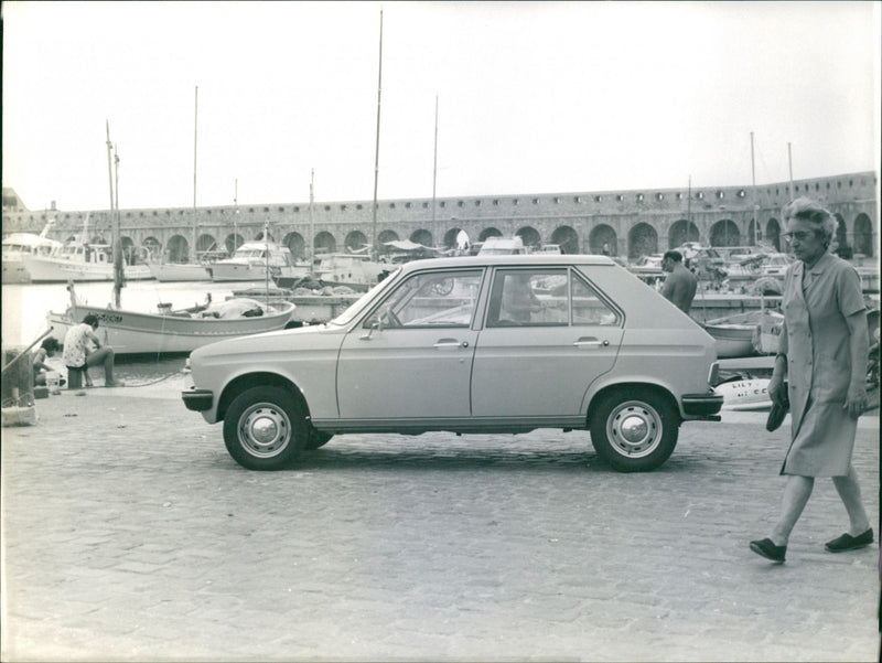 Peugeot 104 - Vintage Photograph