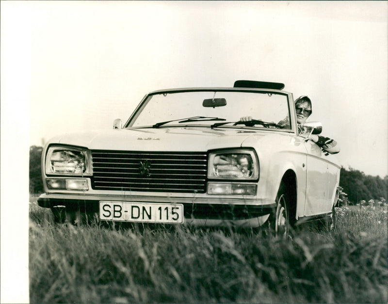 Peugeot 304 Cabriolet - Vintage Photograph