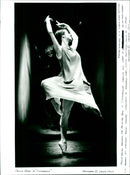 MUSIC DANCER - Vintage Photograph