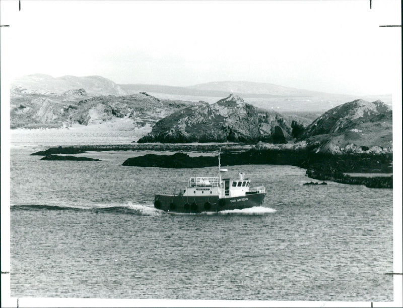 Irish Botin Co. Galway - Vintage Photograph