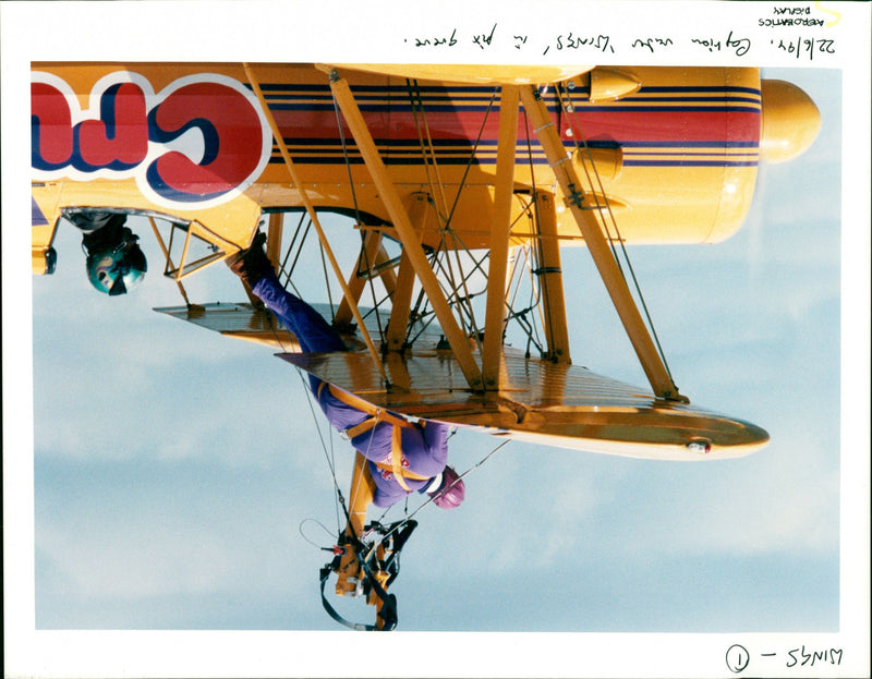 " - x , rian ( 9 ) AEROBATICS DISPLAY - Vintage Photograph