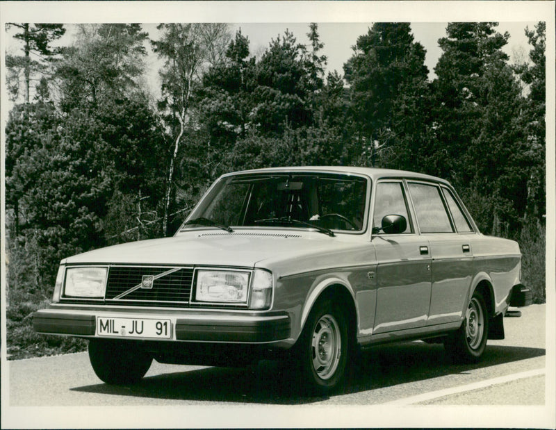 Volvo 244 - Vintage Photograph