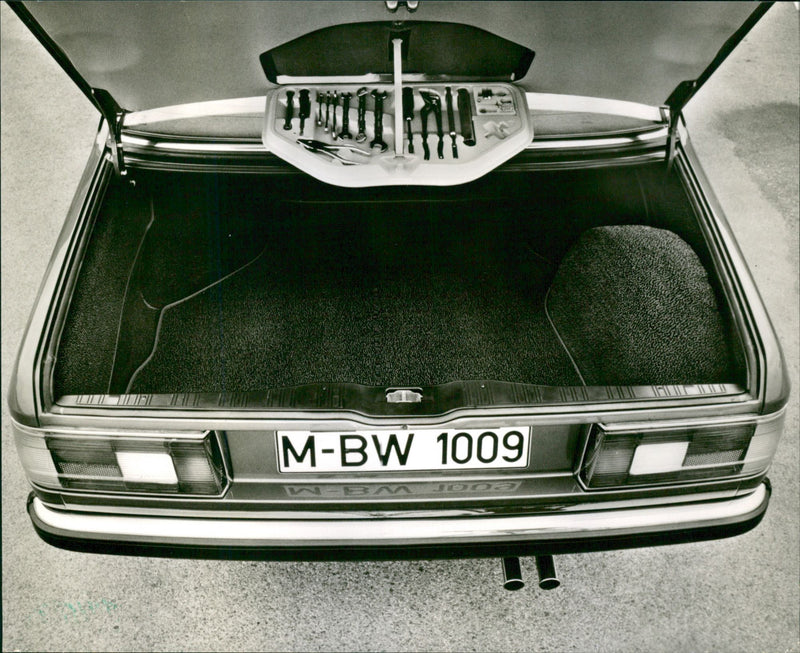 BMW 7-Series - Vintage Photograph