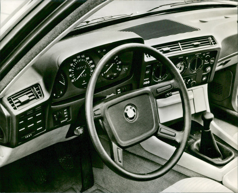 BMW 7-Series - Vintage Photograph