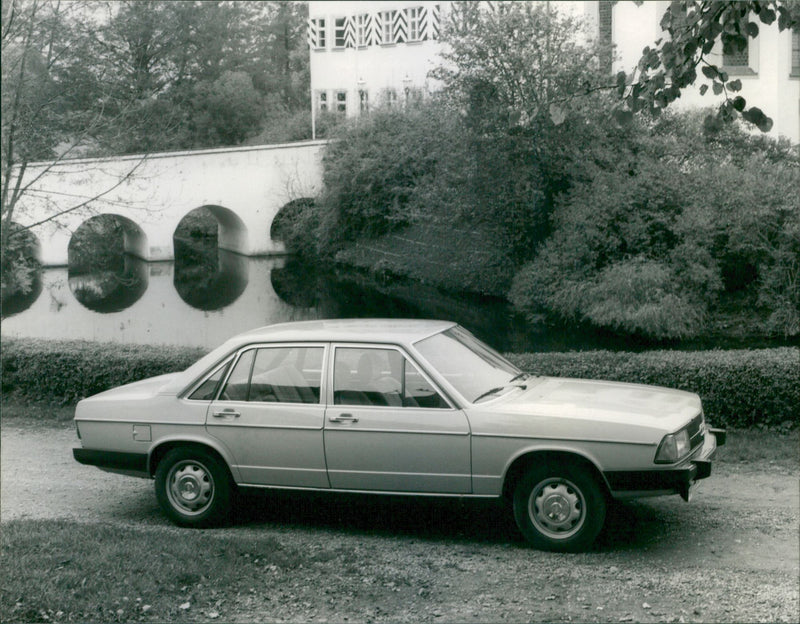 Audi 100 - Vintage Photograph
