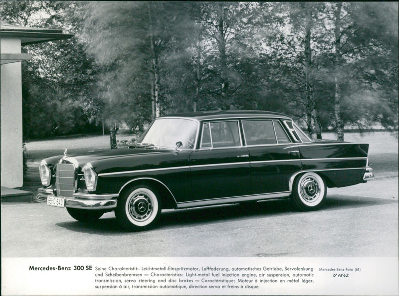 Mercedes-Benz 300 SE - Vintage Photograph