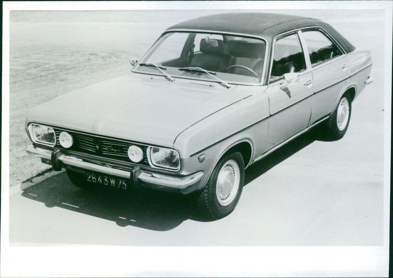 Chrysler Simca 2 L Automatic - Vintage Photograph