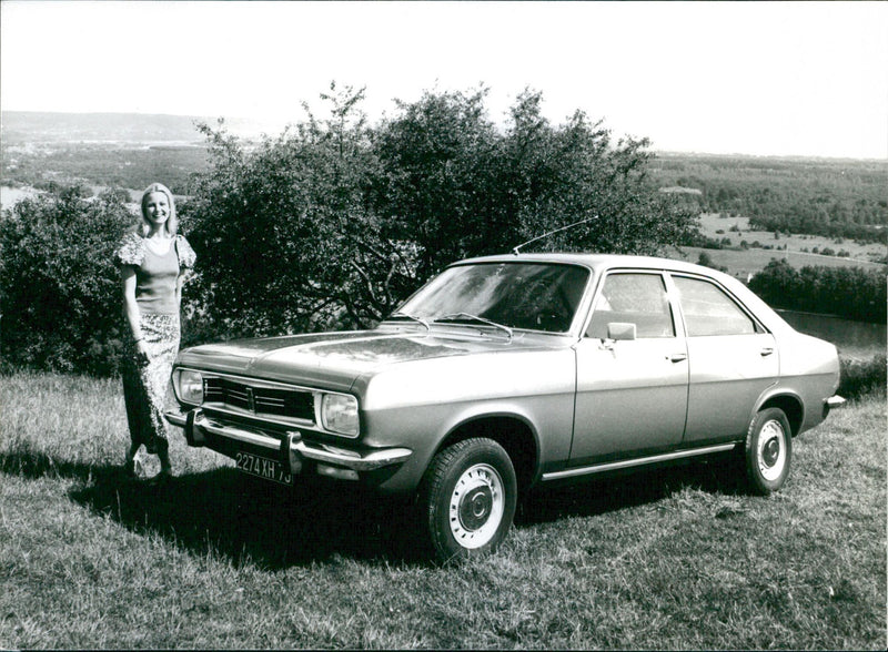 30 Chrysler 160/160 GT / 180 - 1972 Series - Vintage Photograph