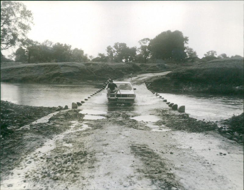 Audi 100 5D Welfahrt - Vintage Photograph