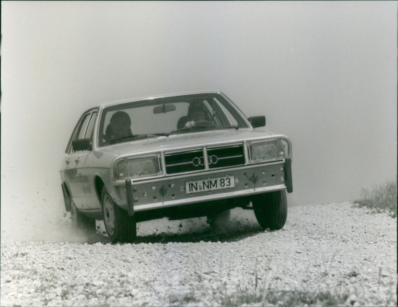 Audi 100 5D Welfahrt - Vintage Photograph