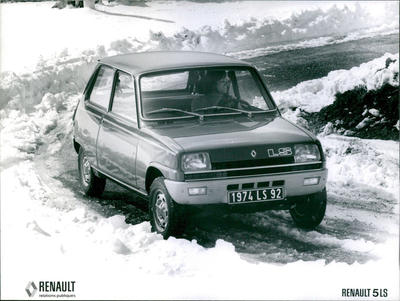 Renault 5 LS - Vintage Photograph