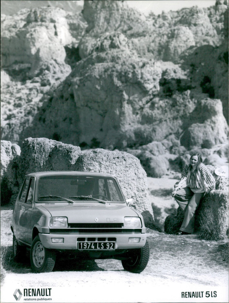 Renault 5 LS - Vintage Photograph