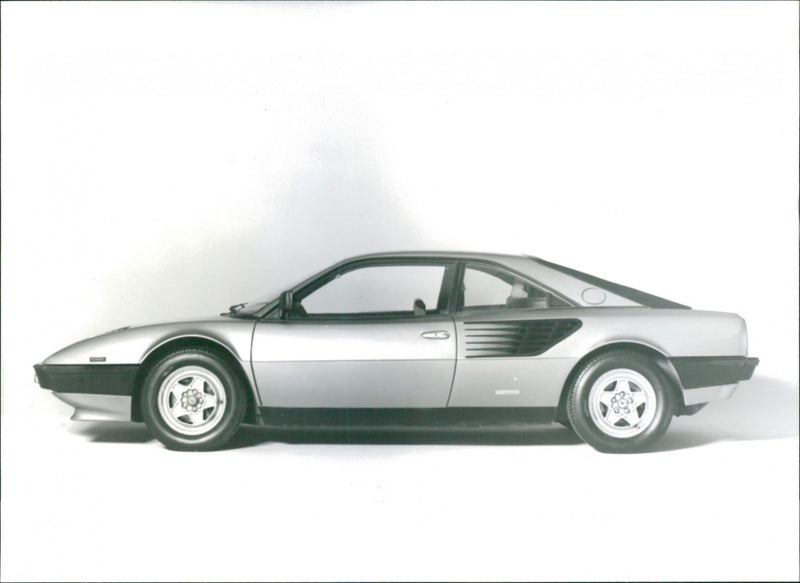 Ferrari Mondial 8 - Vintage Photograph