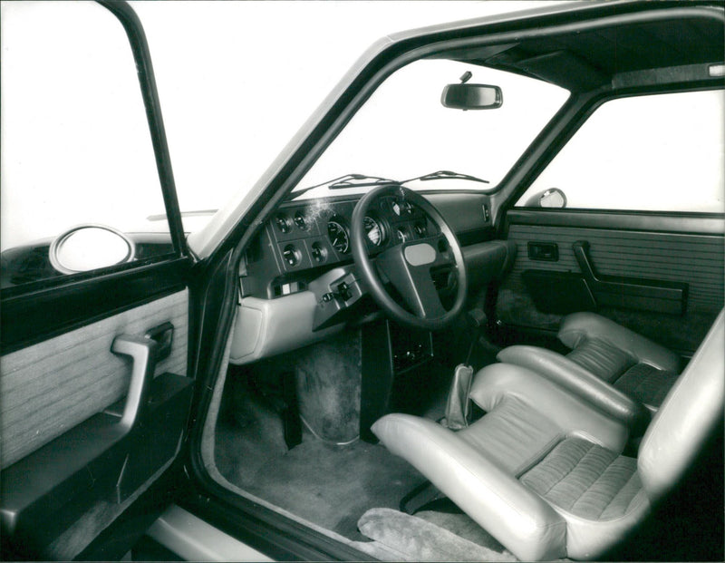 Renault 5 Turbo, Cockpit - Vintage Photograph