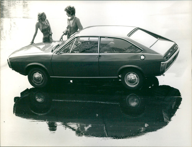 Renault 17 TS - Vintage Photograph