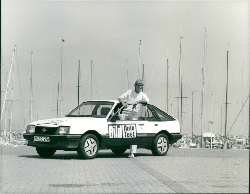 Opel Ascona SR/E - Vintage Photograph