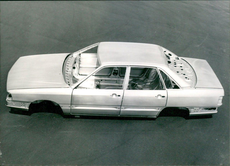 Audi 100/200 - Vintage Photograph