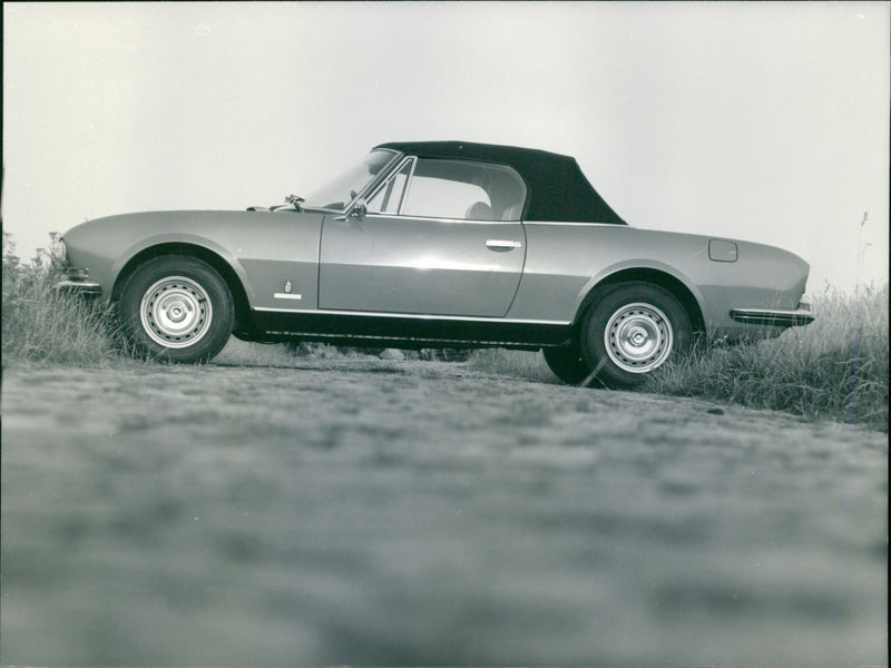 Peugeot 504 Cabrio - Vintage Photograph