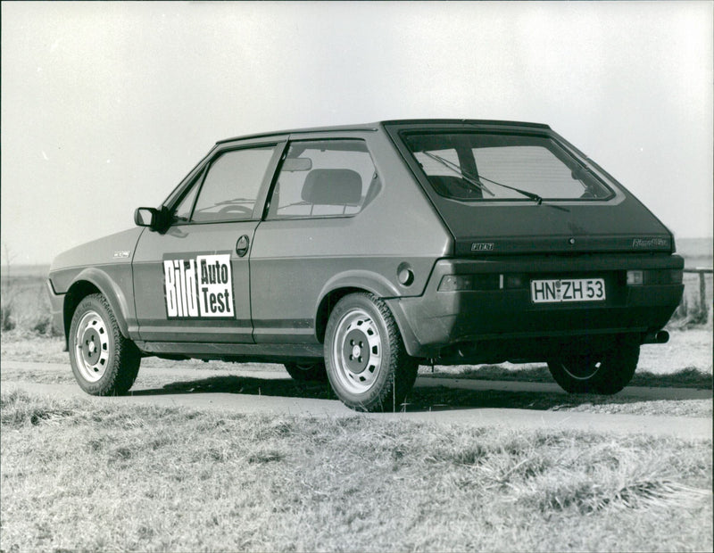 Fiat Uno 45 - Vintage Photograph