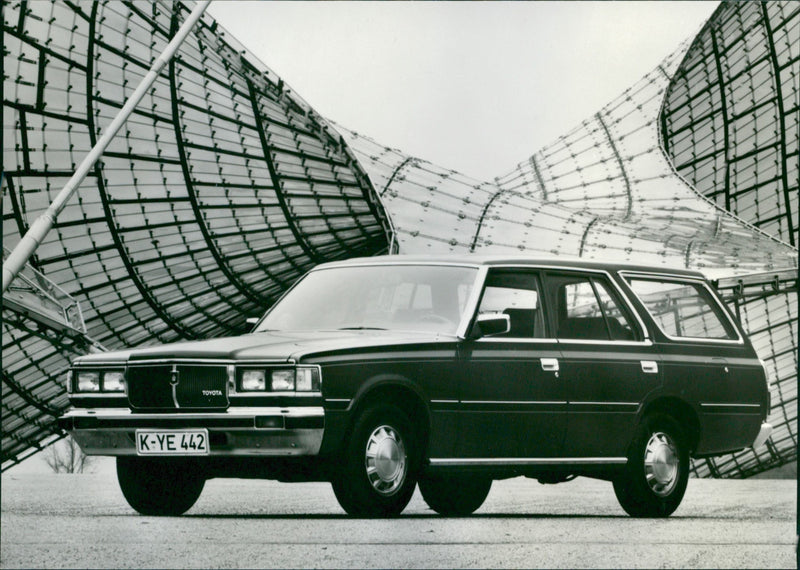 Toyota Crown Combi - Vintage Photograph