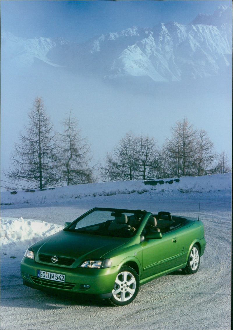 Opel Astra Cabrio - Vintage Photograph