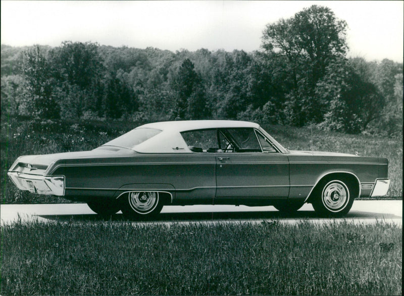 Chrysler 300 1967 - Vintage Photograph