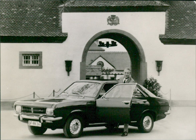 Chrysler 160 - Vintage Photograph