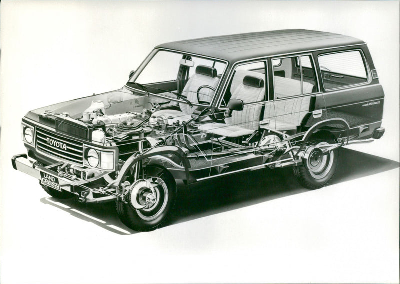 Toyota Landcruiser Station-wagon diesel - Vintage Photograph