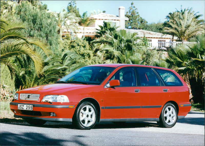 Volvo V40 - Vintage Photograph