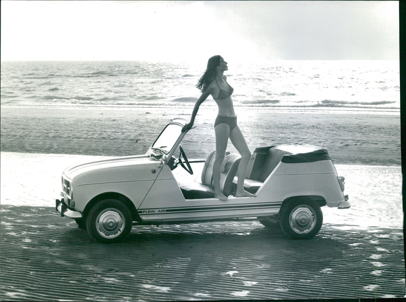 Renault - Vintage Photograph
