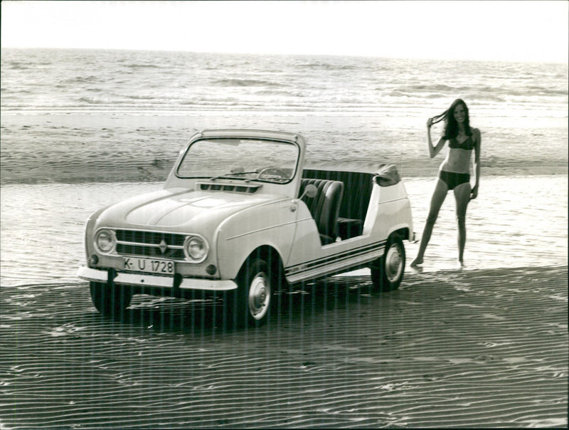 Renault - Vintage Photograph