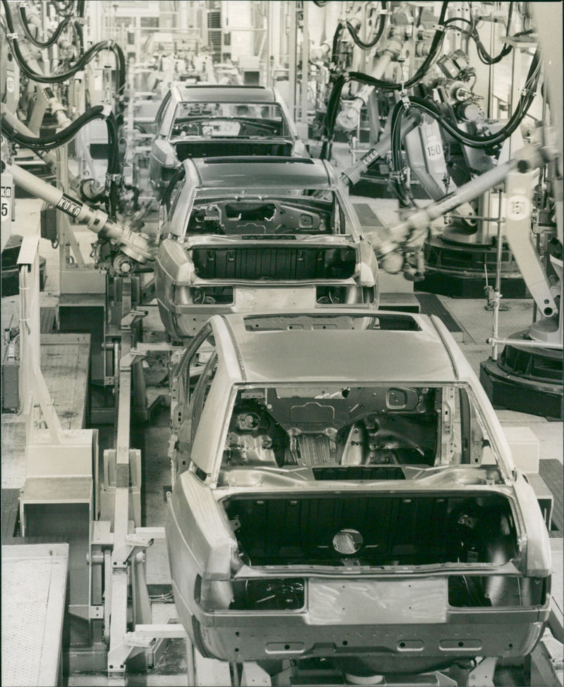 Mercedes- Benz 190/190 E - Vintage Photograph