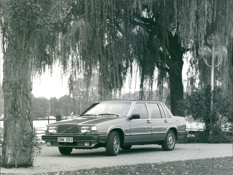 Volvo 760 Turbo, Model 84 - Vintage Photograph