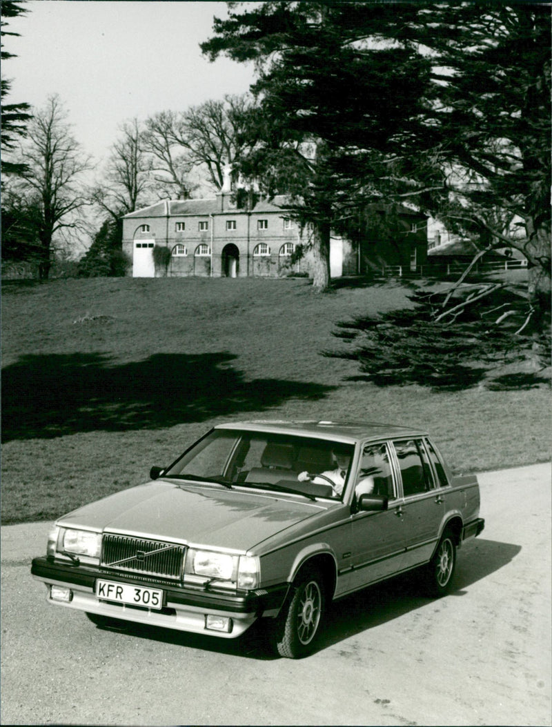 Volvo 760 GLE Turbo Diesel - Vintage Photograph