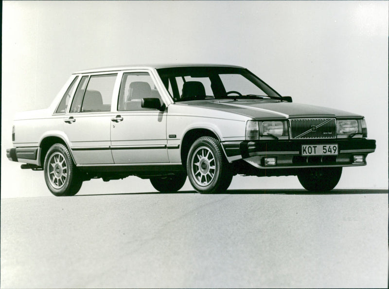 Volvo 760 GLE Turbo Diesel - Vintage Photograph