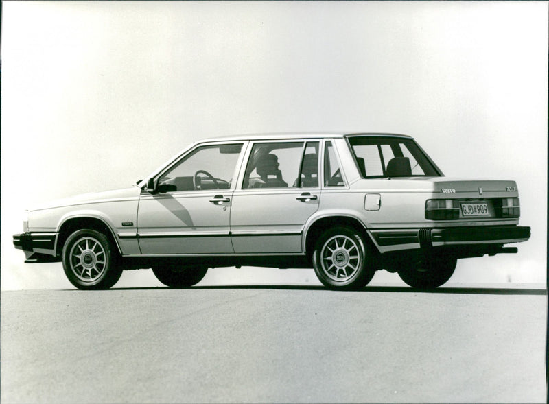 Volvo 760 GLE Turbo Diesel - Vintage Photograph