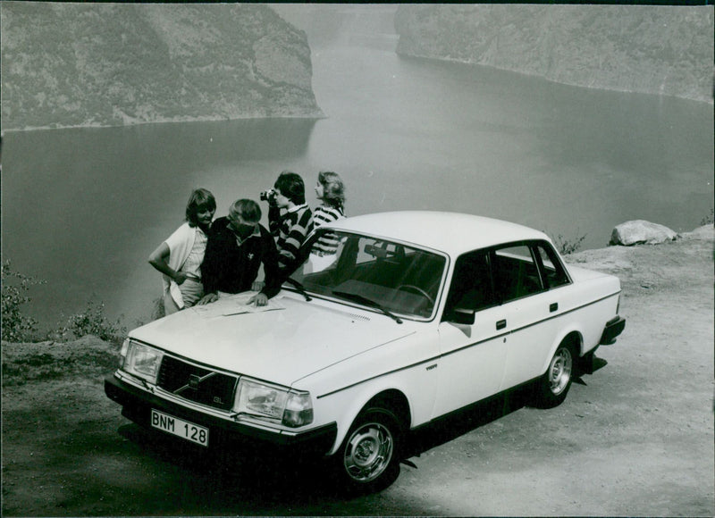 Volvo 244 GL - Vintage Photograph