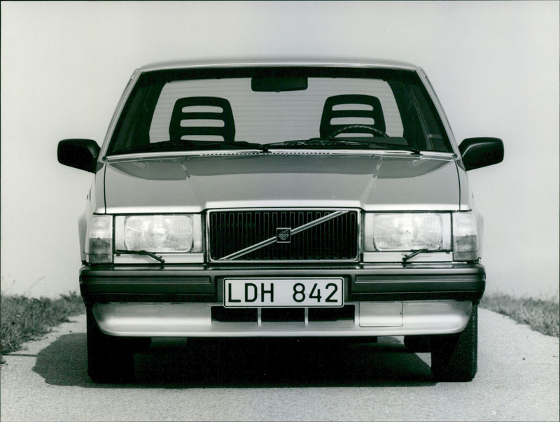 Volvo 740 GLE - Vintage Photograph