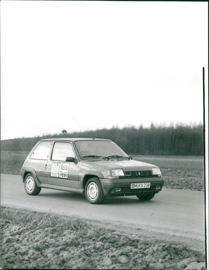 Renault - Vintage Photograph