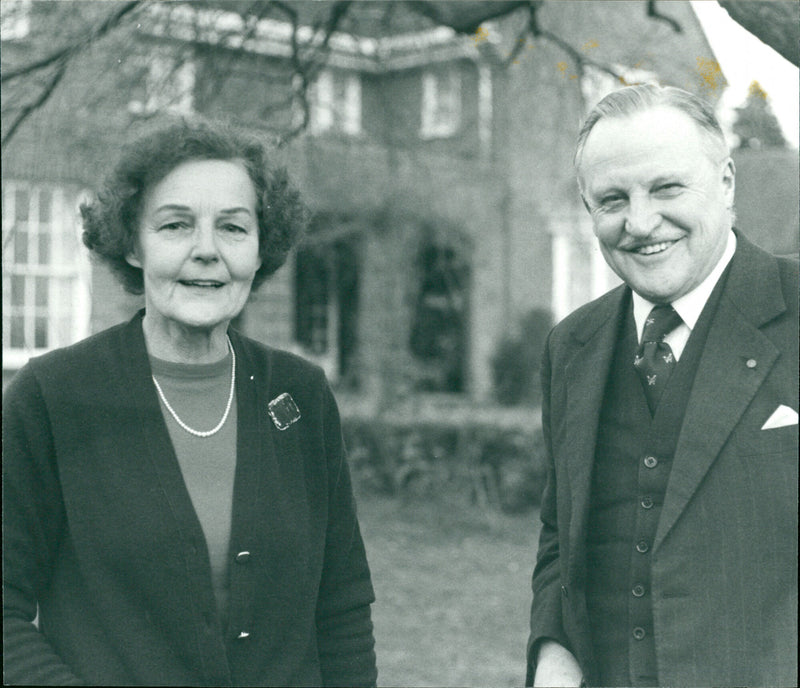 John and Joan Knight - Vintage Photograph