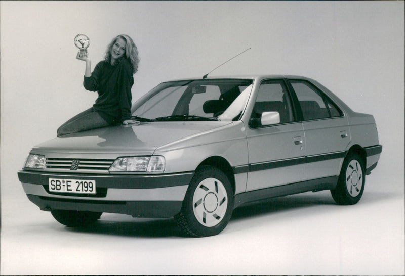 1987 Peugeot 405 - Vintage Photograph