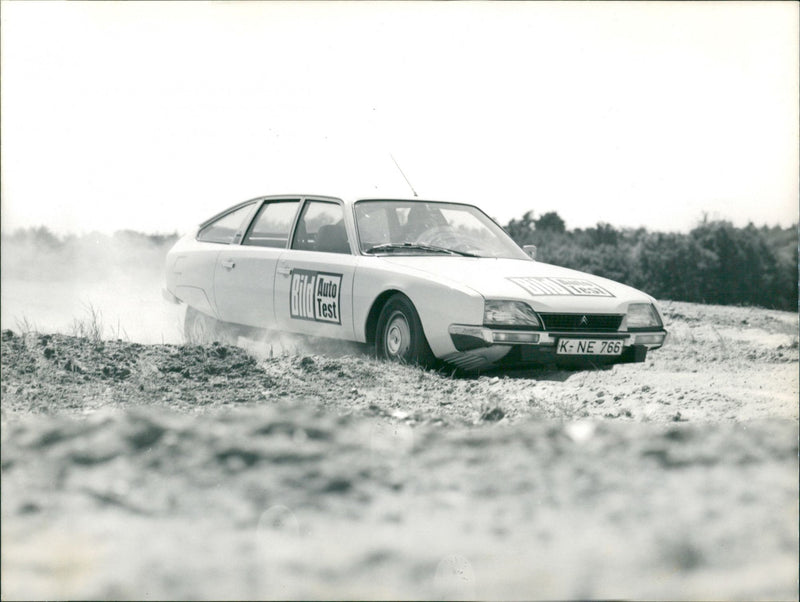 Citroen CX 2200 - Vintage Photograph