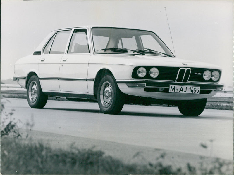 BMW 525 - Vintage Photograph