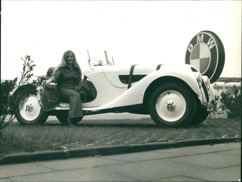 1938 BMW 328 - Vintage Photograph