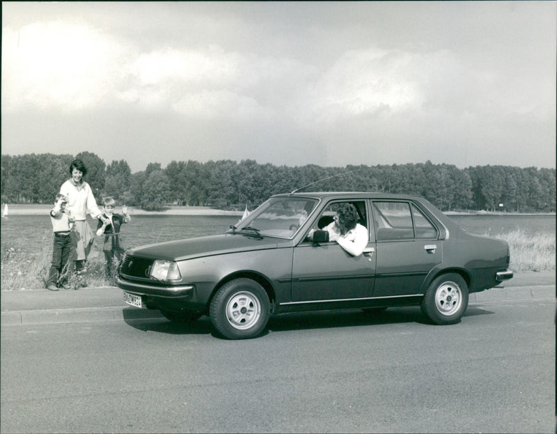 Renault 18 - Vintage Photograph