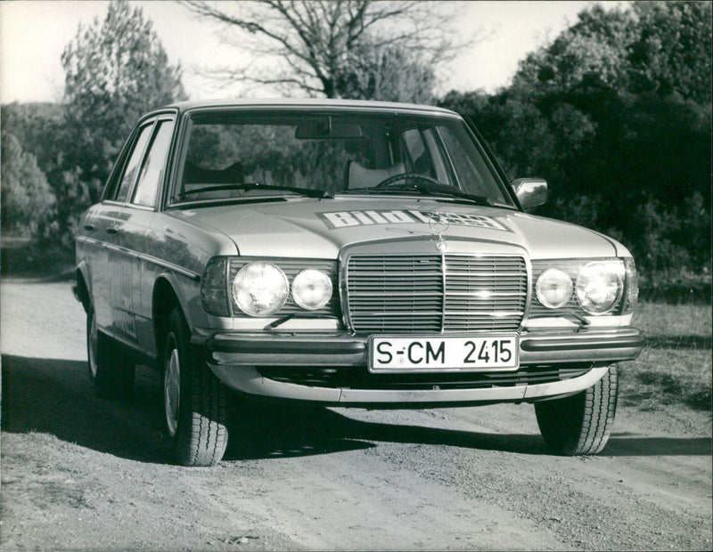 Mercedes Benz W123 280 - Vintage Photograph