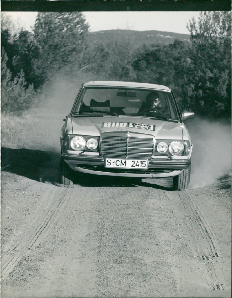 Mercedes Benz W123 280 - Vintage Photograph