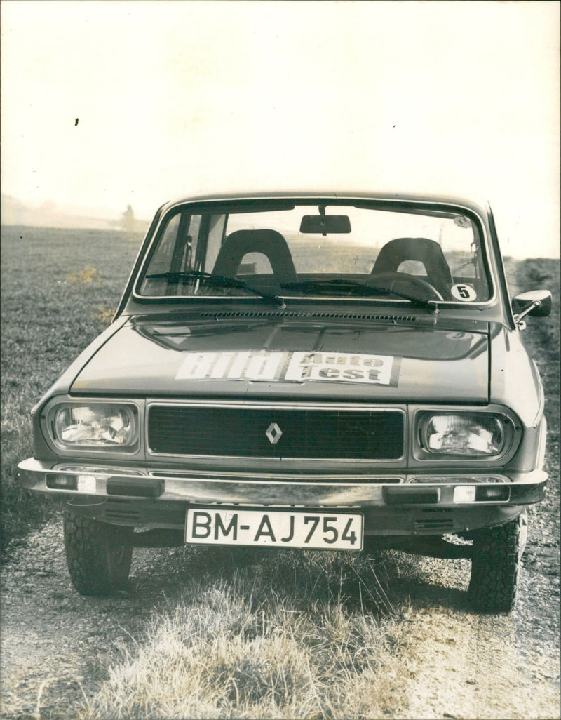 Renault - Vintage Photograph