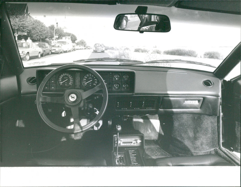 Ferrari Berlinetta Boxer Cabrio, Cockpit - Vintage Photograph